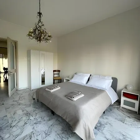 Apartament Lt Sax